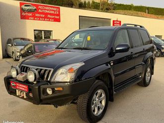 superbe toyota land cruiser – kdj120 – 3.0 d4d 173 cv – 8 places - bvm6 – seulment 96.000 km – châssis long - attelage - 1ere main - treuil warn