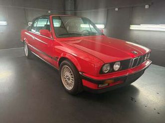 320i e30