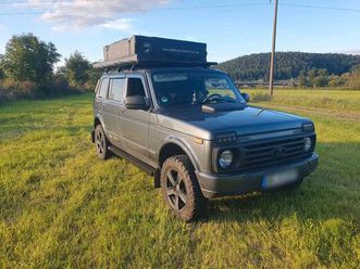 lada niva 5 türer bzw. 4 türer mit gasanlage
