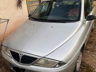 lancia y elefantino blu