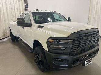 new 2026 ram 3500 tradesman crew cab 4x4 8' box