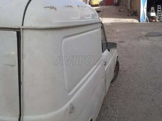 renault r4 essence manuelle 1989 à imouzzer-kendar