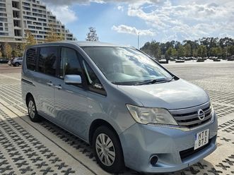 nissan serena 2,0l 2013