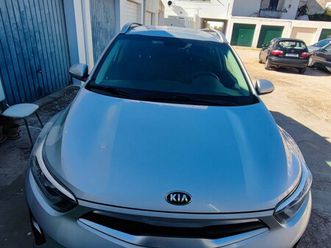kia stonic 1.0 100cv março/19