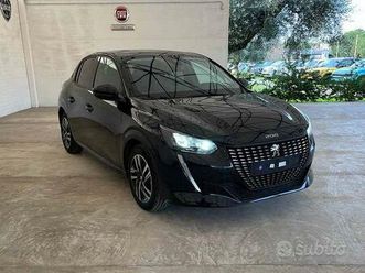 peugeot 208 puretech 100 stop&start 5 porte a...