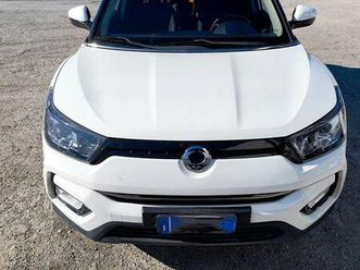 ssangyong tivoli 1.6 2wd 128cv gpl 2019