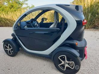 quadriciclo renault twizi 80 2012 elettrico