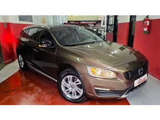 volvo v60 cross country 2.0 d3 momentum
