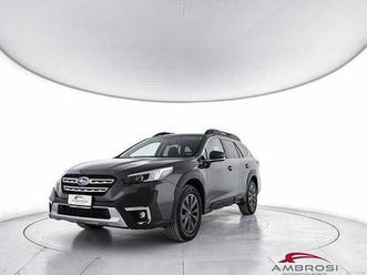 subaru outback 2.5i style lineartronic del 2024 usata a viterbo