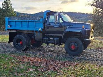 1988 ford f800 all wheel drive dump truck