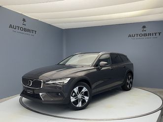 v60 cross country 2.0 b4 ultimate awd