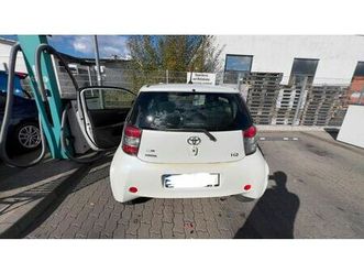 toyota iq benzin