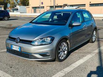 VOLKSWAGEN GOLF volkswagen-golf-1-6-tdi