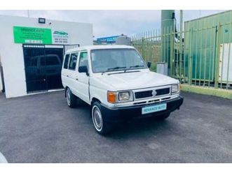 2000 toyota venture 2200 6+4