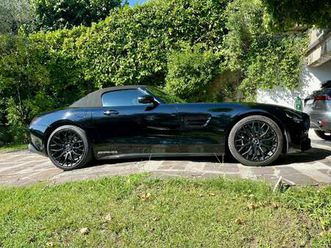 roadster 4.0 night edition 530cv auto