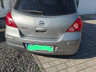 nissan tiida 1.6