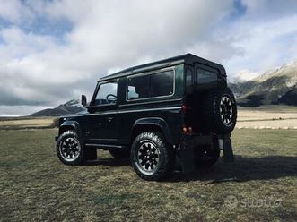 land rover defender 90