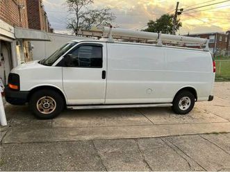 work van. low mileage 2008 gmc savannah 2500