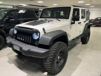 jeep wrangler unlimited 3.8 v6 sahara auto 208cv