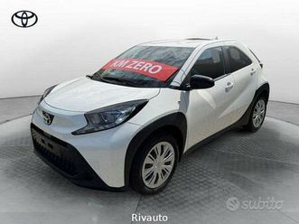 toyota aygo x 1.0 vvt-i 72 cv 5 porte active