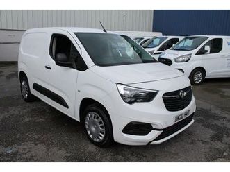 vauxhall combo 1.5 l1h1 2300 sportive s/s 101 bhp