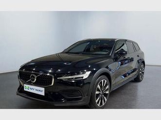 momentum*boite auto*gps*caméra360*attelage*hayon élec.