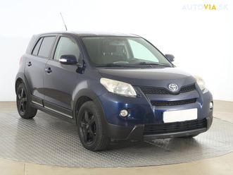 toyota urban cruiser club 1.4 d-4d za 3 500 €