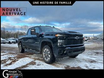 hd 4wd crew cab custom | 6.6l | boite 6.5 |