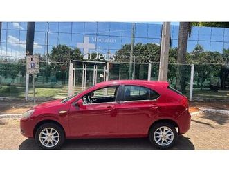 j3 //2013 r$16.900 completão vvt 1.4 ipva 2025 pago dut em branco