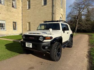 toyota fj cruiser huge off-road specification.... over £20k of upgrades. ulez. suv 2014, 24100 miles, £36995 - 32975079 - exchangeandmart.co.uk