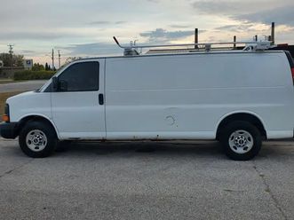 2014 gmc savana work vehicle