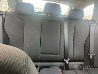 bmw 318d anno 2015 touring