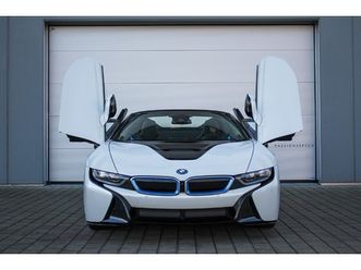 i8 roadster