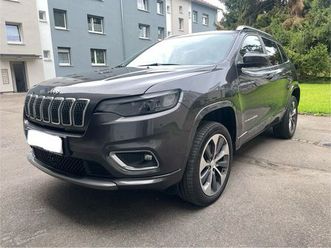 jeep cherokee overland auto grau anthrazit