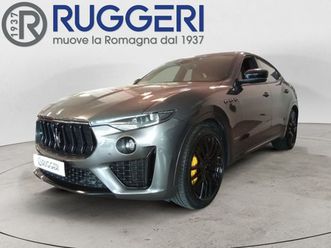 levante levante v6 430 cv s awd gransport
