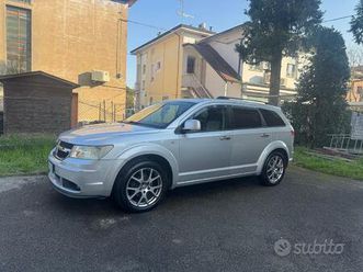 dodge journey 2.0 con gancio di traino