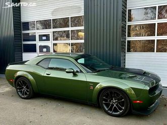 dodge challenger 6.4l scatpack