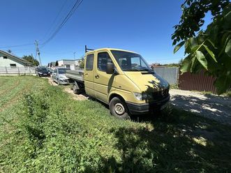 mercedes 208d 7 locuri dealu mare