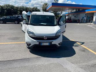 fiat doblò disabili ribassato pedana manuale