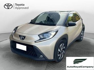 toyota aygo x 1.0 vvt-i 72 cv 5 porte limited air del 2023 usata a roma
