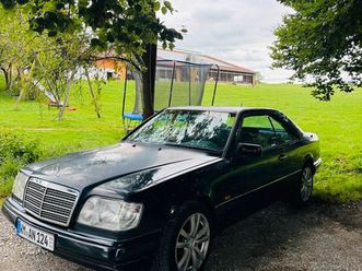 mercedes-benz w124 e200 coupe