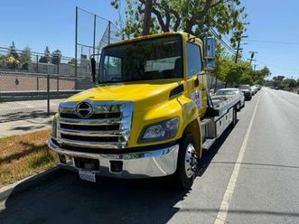 2019 hino tow truck
