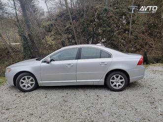 volvo s80 d5 185km awd momentum.4x4.vlečna kljuka. odličen