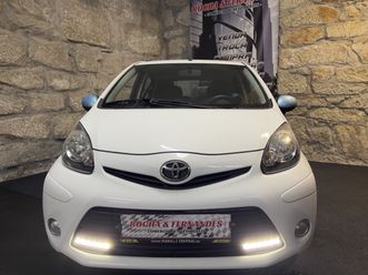 toyota aygo 1.0 vti automatico color edition