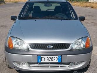 FORD FIESTA ford-fiesta-1-2-16v-zetec-km-43-000