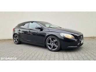 volvo v40 d4 drive-e r-design momentum