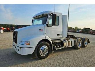 2015 volvo day cab semi