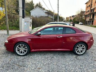 alfa romeo gt q 2