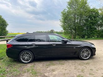 bmw 5-serie touring - 530i high executive leder, pano-dak, hud, harman kardon, trekhaak, verwarmde comfortstoelen incl. ventilatie