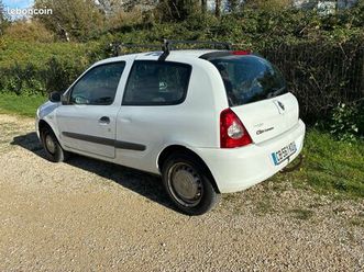 clio 2 campus 1.5 société